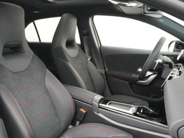 Mercedes Klasa A W177/V177 Hatchback Facelifting 2.0 220 190KM 2025 A Klasa 220 4-Matic AMG Line 2.0 (190KM) 2025, zdjęcie 6