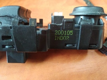 9651464277 PANEL PŘEPÍNAČ SKEL ŘIDIČE LEVÝ 2X ELEKTRICKÉ CITROEN C4