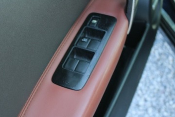 Nissan Qashqai I Crossover 1.5 dCi 106KM 2010 Nissan Qashqai BOSE Skóra Kamera F-Marża, zdjęcie 12