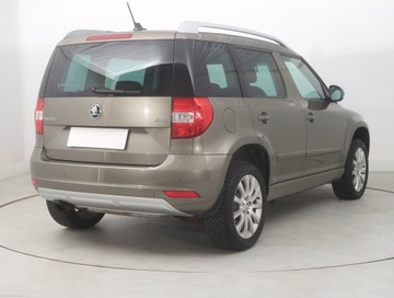 Skoda Yeti Outdoor 1.2 TSI 105KM 2015 Skoda Yeti 1.2 TSI, Salon Polska, Navi, Xenon, zdjęcie 4
