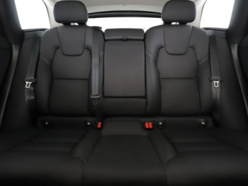 Volvo XC60 II 2022 Volvo XC 60 Kamera, Navi, Podg.fotele, Tempomat,, zdjęcie 17
