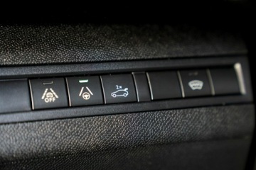 Peugeot 5008 II Crossover Facelifting 1.6 PureTech 180KM 2023 Peugeot 5008 GT kamery Skora Nawi blis night visio, zdjęcie 26