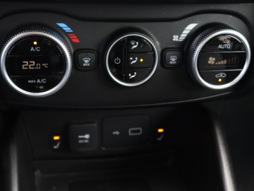 Fiat Tipo II Hatchback Facelifting 1.6 MultiJet 130KM 2022 Fiat Tipo 1.6 MultiJet, Salon Polska, zdjęcie 18