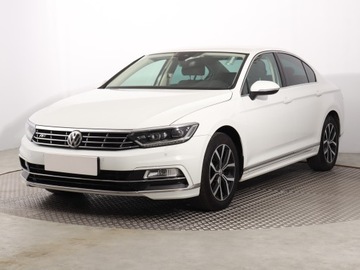 Volkswagen Passat B8 Limousine 2.0 TDI BlueMotion Technology 150KM 2018 VW Passat 2.0 TDI, Salon Polska, Serwis ASO, zdjęcie 1