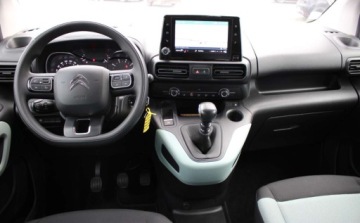 Citroen Berlingo III Osobowy M 1.2 PureTech 110KM 2018 Citroen Berlingo Kupuj Taniej. 1.2 Benzyna 110KM, zdjęcie 11
