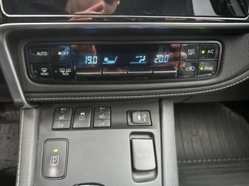 Toyota Auris II 2017 Toyota Auris Toyota Auris 1.8 Hybrid Prestige Executive VAT Marza Gwara, zdjęcie 16