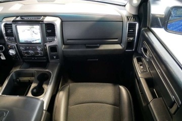 Dodge Ram IV 5.7 V8 390KM 2017 Dodge RAM 1500 4x4 5.7HEMI 390KM KamCof NaviPL Skory El.fotel Skl.lustra, zdjęcie 18