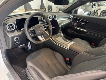 Mercedes CLE Coupe 2.0 300 258KM 2025 MERCEDES-BENZ CLE 300 4-Matic AMG Line 2.0 (258KM) 2025, zdjęcie 4