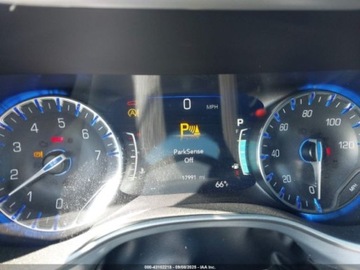 Chrysler Pacifica II 2021 Chrysler Pacifica Touring L 2021 3.6l 3.6 Benzyna 287KM, zdjęcie 10