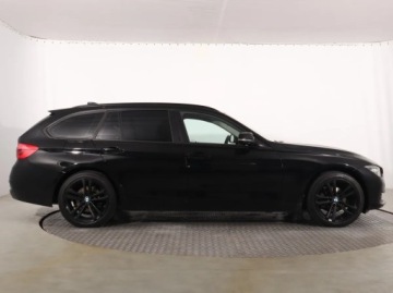 BMW Seria 3 F30-F31-F34 Touring Facelifting 2.0 318d 150KM 2017 BMW 3 318 d xDrive, 4X4, Navi, Klima, zdjęcie 5
