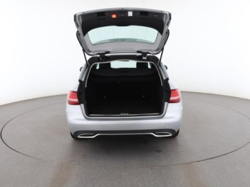 Mercedes Klasa C W205 Kombi Facelifting 1.6 180 156KM 2018 Mercedes C 180 FV23% automat full LED półskóra, zdjęcie 18