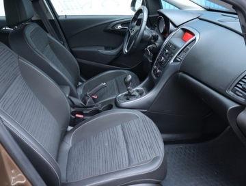 Opel Astra J Sedan 1.6 Twinport ECOTEC 115KM 2017 Opel Astra 1.6 16V, Salon Polska, 1. Właściciel, zdjęcie 8