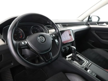 Volkswagen Passat B8 Variant 1.5 TSI EVO 150KM 2019 Volkswagen Passat Variant full led dsg navi kamera, zdjęcie 13