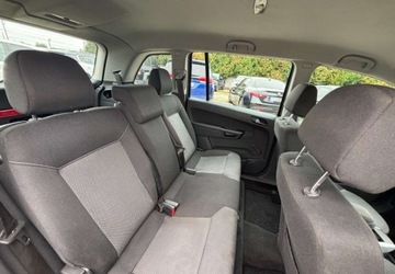 Opel Zafira B 1.6 Twinport ecoFLEX 115KM 2009 Opel Zafira 2009 r. 1.6 Benzyna 116KM, zdjęcie 15