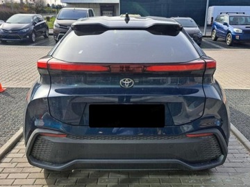 Toyota C-HR II SUV Plug-In 2.0  223KM 2025 Od ręki - Style 2.0 Hybrid Dynamic Force Plug-in 223KM | Podgrzewane fotele, zdjęcie 2