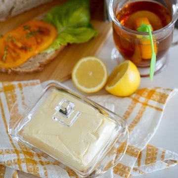 SZKLANA MASELNICZKA Z POKRYWKĄ maselnica Tadar pojemnik na masło twaróg