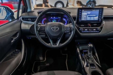 Toyota Corolla XII Sedan 1.8 Hybrid 122KM 2021 Toyota Corolla 1.8 Hybrid Comfort Style Tech 1.8 Hybryda 122KM, zdjęcie 25