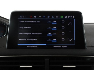 Peugeot 3008 II Crossover 1.5 BlueHDI 130KM 2019 Peugeot 3008 1.5 HDi Automat Business Klimatyzacja, zdjęcie 26