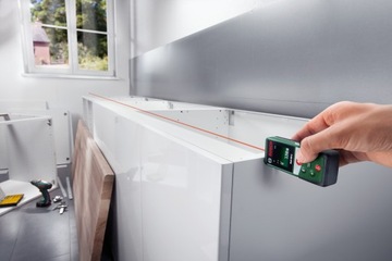 УНИВЕРСАЛЬНЫЙ ЛАЗЕРНЫЙ ДАЛЬНОМЕР PLR 40 C BOSCH дальность 40 метров
