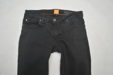 U Modne Spodnie jeans Hugo Boss 26/32 z USA