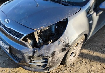 Kia Rio III 2015 Kia Rio 2015r, 1.1 CRDI. Lekko uszkodzony lewy przod. Jezdzi 1.1 Diesel, zdjęcie 20