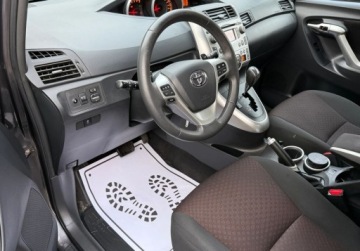 Toyota Verso Minivan 1.8 Valvematic 147KM 2010 Toyota Verso Automat, 7 osobowy, salon Polska, dach panoramiczny 1.8 147KM, zdjęcie 7