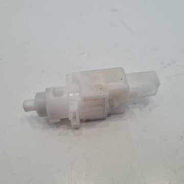 ALFA ROMEO FIAT CITROEN PEUGEOT ВЫКЛЮЧАТЕЛЬ СТОП-СИГНАЛА FEBI BILSTEIN 37429