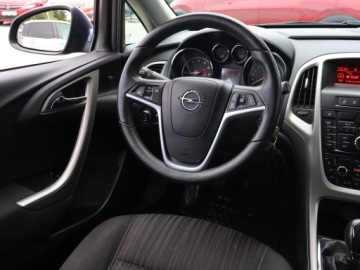 Opel Astra J Sports Tourer 1.4 Turbo ECOTEC 140KM 2011 Opel Astra 1.4 T, Klima, Tempomat, Parktronic, zdjęcie 6