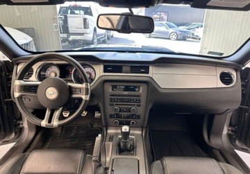 Ford Mustang V 2011 Ford Mustang 5.0 V8 GT 421 KM 2011r 139.000 km Warszawa 5.0 Benzyna, zdjęcie 5