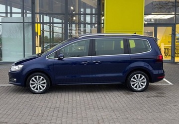 Volkswagen Sharan II Van Facelifting 1.4 TSI 150KM 2022 Volkswagen Sharan 1.4TSI 150KM DSG Highline Bixenon CarPlay FV23 SAlon PL, zdjęcie 9