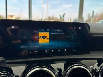 Mercedes Klasa A W177/V177 Hatchback Plug-In 1.3 250e 218KM 2020 Mercedes-Benz Klasa A AMG Line Plug In Fotele kubelkowe Nawigacja Kame, zdjęcie 26