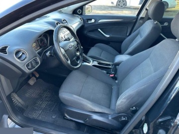 Ford Mondeo IV Kombi 2.3 Duratec 161KM 2010 Ford Mondeo SW 2.3 Silver X 161KM 2010r, zdjęcie 16