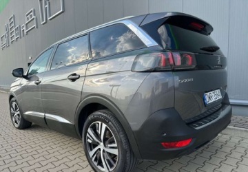 Peugeot 5008 II Crossover Facelifting 1.2 PureTech 130KM 2021 Peugeot 5008 Peugeot 5008 PureTech 130 Stop amp Start Allure Business-Paket, zdjęcie 3
