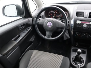 Fiat Sedici 1.6 16v 120KM 2009 Fiat Sedici 1.6, Salon Polska, 4X4, Klima, zdjęcie 6