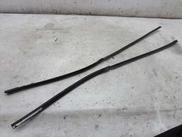 LIŠTA OKNO ČELNÍ PRAVÁ LAND CRUISER 120