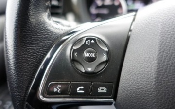 Mitsubishi Outlander III 2017 Mitsubishi Outlander 2.2DI-D 150KM 4WD 4x4 7osobowy Xenony Nawigacja Grzan, zdjęcie 21