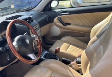 Alfa Romeo 147 Hatchback 1.9 JTD 115KM 2006 Alfa Romeo 147 2006 r. 1.9 Diesel 116KM, zdjęcie 10