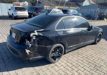 Mercedes Klasa C W204 Limuzyna 3.5 350 4MATIC 306KM 2011 Mercedes-Benz Klasa C 2011 MERCEDES-BENZ C350 4x4 - na placu w POLSCE po a, zdjęcie 4