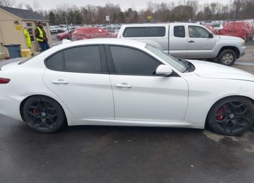 Alfa Romeo Giulia II 2020 Alfa Romeo Giulia ALFA ROMEO GIULIA TI AWD 2.0 Benzyna 284KM, zdjęcie 1