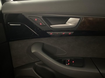 Audi A8 D4 Sedan Facelifting 3.0 TDI 262KM 2016 Audi A8 3.0 TDI Quattro D4 (2010-) Audi A8 3.0, Di, zdjęcie 21