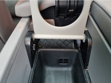 BMW e60 Подстаканник Подстаканник