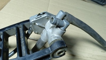 KAWASAKI ZX6 ZX6R ZX ZZR 600 KRANIK PALIWA ZAWÓR BAKU MOCOWANIE UCHWYT