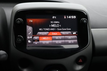 Toyota Aygo II Hatchback 3d Facelifting 1.0 VVT-i 72KM 2019 Toyota Aygo 1.0 VVT-i, Salon Polska, zdjęcie 12