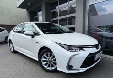 Toyota Corolla XII Sedan 1.8 Hybrid 122KM 2021 Toyota Corolla Kameraczujniki przod i tyl, Salon Polska, Serwis ASO, FV-VA, zdjęcie 19