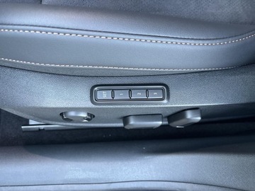 Cupra Leon II 2025 Cupra Leon Sportstourer 1.5 eTSI 150 KM 7-biegowa, zdjęcie 10