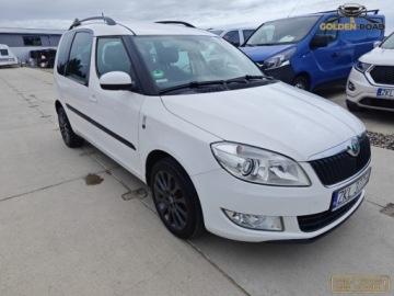 Skoda Roomster Mikrovan Facelifting 1.2 TSI 105KM 2012 Skoda Roomster 1,2 tsi DSG klimatronik alu pdc grzeane fotele zarejestrowa, zdjęcie 3