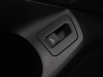 Volkswagen Passat B8 Variant 2.0 TDI BlueMotion SCR 190KM 2017 Volkswagen Passat 4x4 DSG panorama navi klima auto, zdjęcie 36