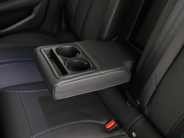 Peugeot 308 III Hatchback 1.2 PureTech 130KM 2023 Peugeot 308 full LED virtual cocpit navi kamera i, zdjęcie 36