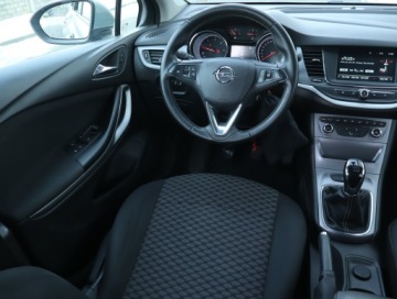 Opel Astra K Sports Tourer 1.6 CDTI 136KM 2018 Opel Astra 1.6 CDTI, Salon Polska, Serwis ASO, zdjęcie 6