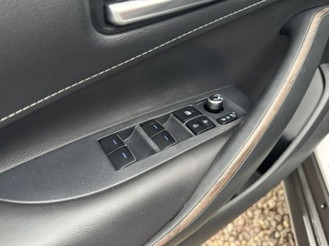 Toyota Corolla XII TS Kombi 2.0 Hybrid Dynamic Force 184KM 2021 Toyota Corolla 2.0HSD184KM TREK Full Led El. klapa, zdjęcie 22